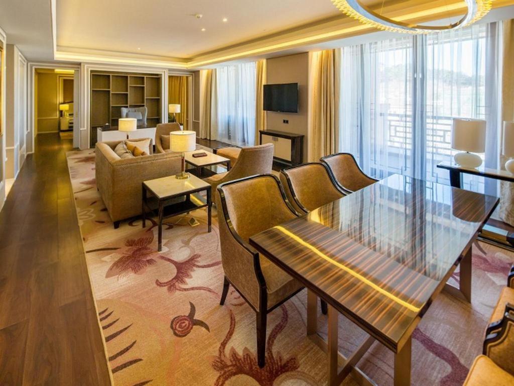 Grand Bay Hotel Beijing Xiaotangzhuang Экстерьер фото