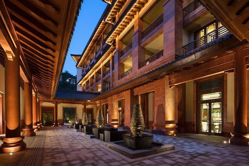 Grand Bay Hotel Beijing Xiaotangzhuang Экстерьер фото