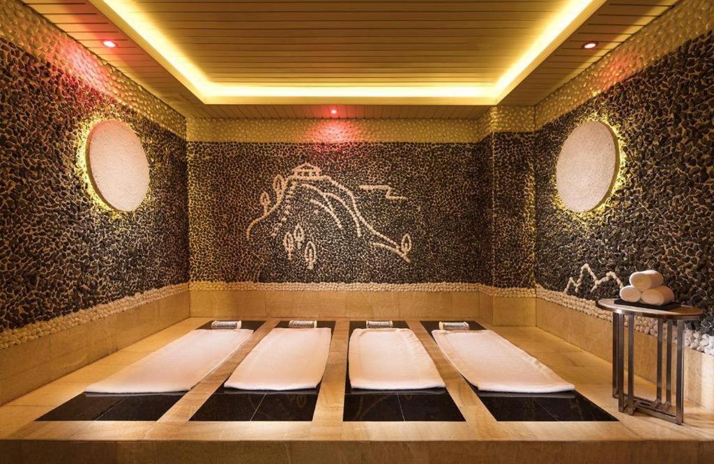 Grand Bay Hotel Beijing Xiaotangzhuang Экстерьер фото