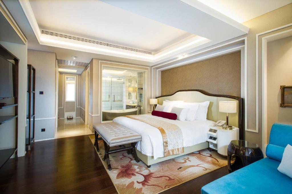 Grand Bay Hotel Beijing Xiaotangzhuang Экстерьер фото